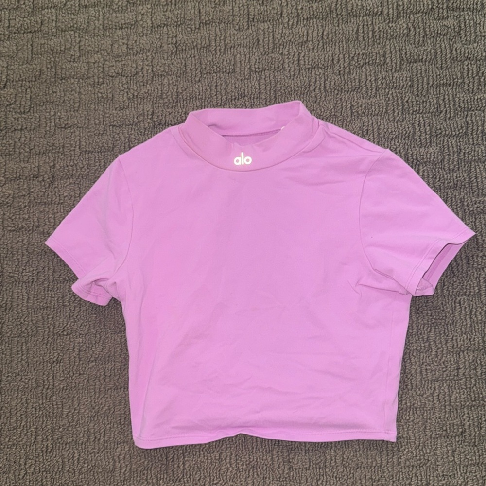 Alo yoga mock neck crop top